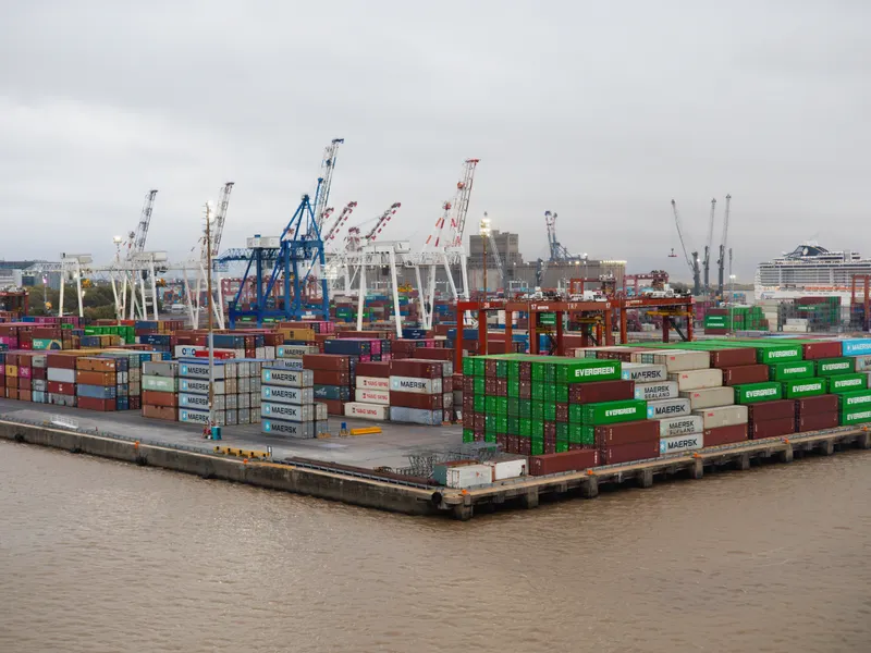 40ft Standard Wind & Water Tight Container